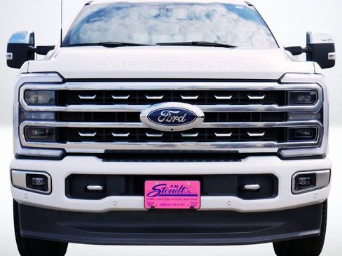 Used 2024 Ford F350 Platinum image 7