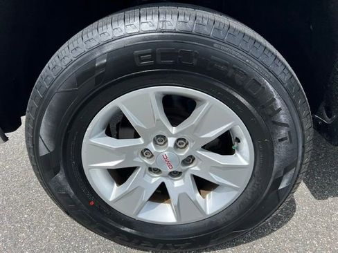 Used 2016 GMC Sierra 1500 2WD Regular Cab image 12