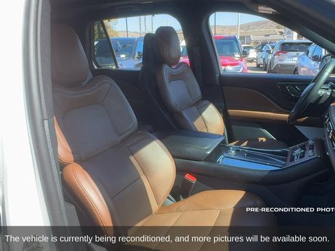 Used 2024 Lincoln Aviator Reserve w/ Equipment Group 201A RWD image 15