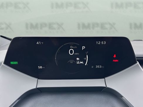 Used 2025 Toyota Prius XLE image 23