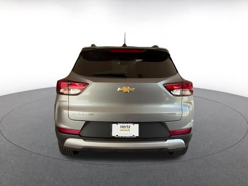 Used 2025 Chevrolet TrailBlazer LT FWD image 12