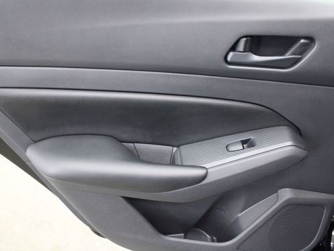 Used 2024 Nissan Altima 2.5 S image 17