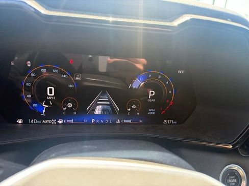 Used 2024 Chevrolet Colorado Z71 w/ Advanced Trailering Package AWD/4WD image 10