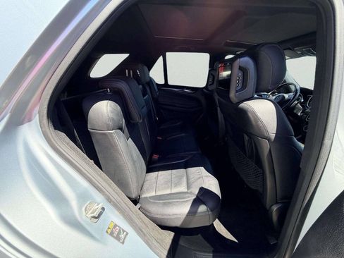 Used 2016 Mercedes-Benz GLE 400 4MATIC image 25