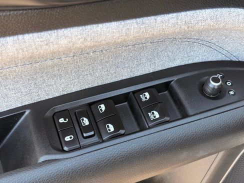 Used 2023 Jeep Compass Latitude AWD/4WD image 22