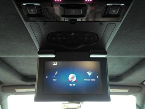 Used 2019 Cadillac Escalade Platinum image 7