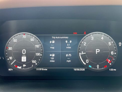 Used 2026 Land Rover Defender 130 X-Dynamic SE AWD/4WD image 24