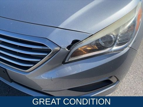 Used 2016 Hyundai Sonata SE w/ Cargo Package image 7