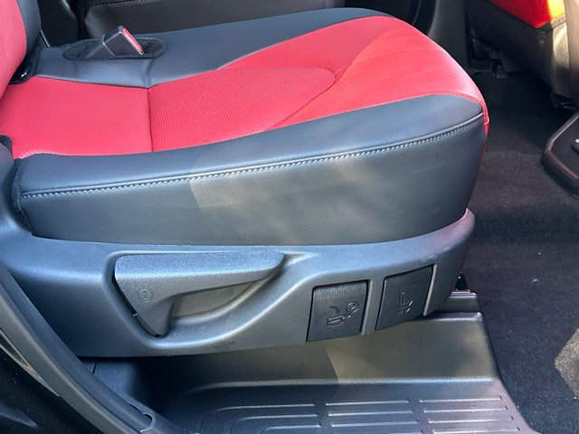 Used 2024 Toyota Highlander XSE AWD/4WD image 44