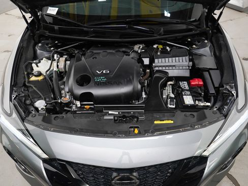 Used 2021 Nissan Maxima SR w/ Sport Mat Group image 28