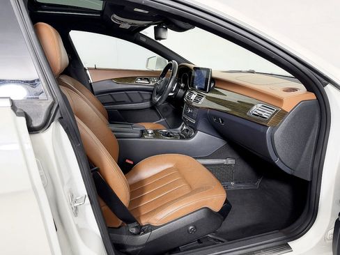 Used 2015 Mercedes-Benz CLS 400 image 45
