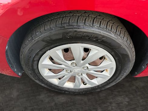 Used 2019 Hyundai Accent SE w/ Cargo Package FWD image 33
