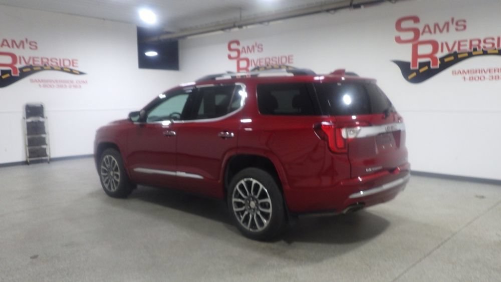 Used 2020 GMC Acadia Denali w/ Technology Package AWD/4WD image 2