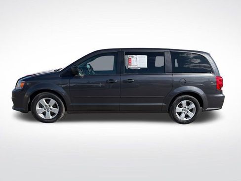 Used 2016 Dodge Grand Caravan SE w/ Quick Order Package 29E SE FWD image 3