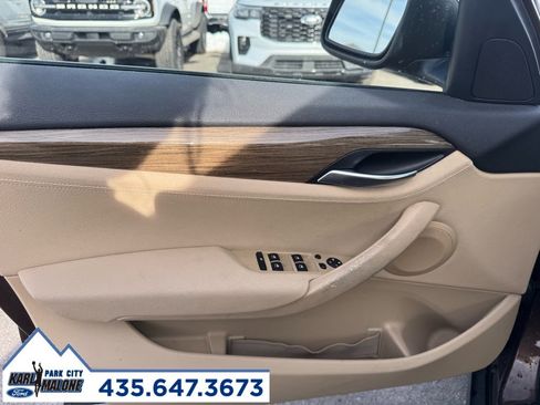 Used 2013 BMW X1 xDrive28i image 9