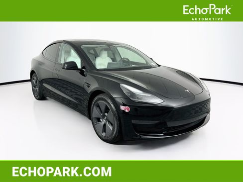 Used 2023 Tesla Model 3 Standard Range RWD image 1