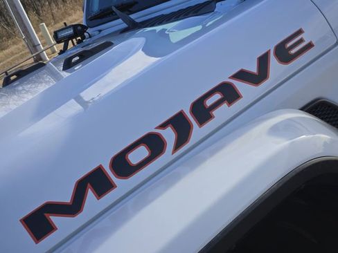 Used 2020 Jeep Gladiator Mojave image 12