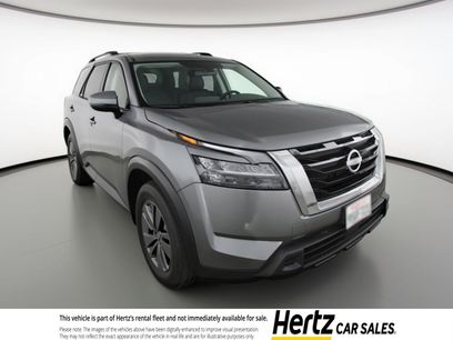 Used 2025 Nissan Pathfinder SV