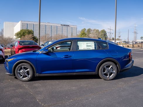 New 2025 Kia K4 LXS FWD image 5