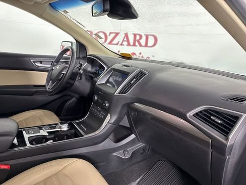 Used 2019 Ford Edge SEL w/ Equipment Group 201A image 17