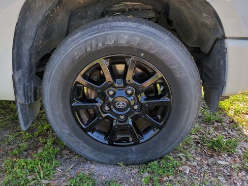 Used 2019 Toyota Tundra SR5 w/ SX Package RWD image 9