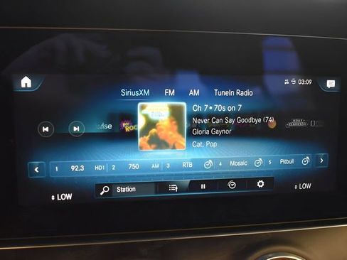 Used 2022 Mercedes-Benz E 450 4MATIC Sedan image 27