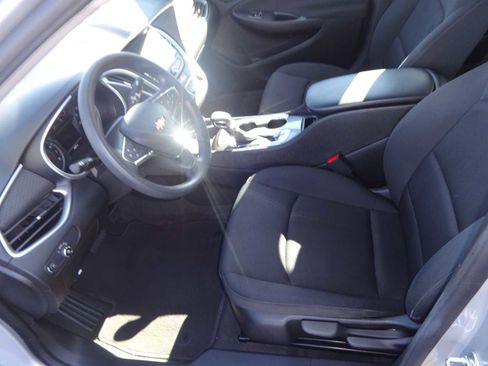 Used 2021 Chevrolet Malibu LS image 9