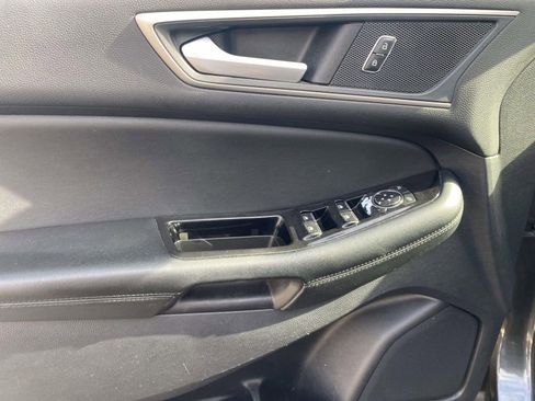 Used 2020 Ford Edge SEL w/ Convenience Package image 14