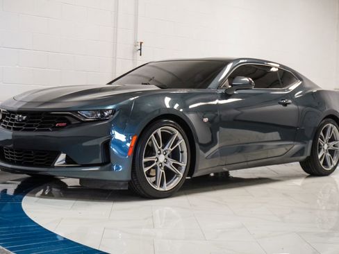 Used 2019 Chevrolet Camaro LT w/ RS Package image 4