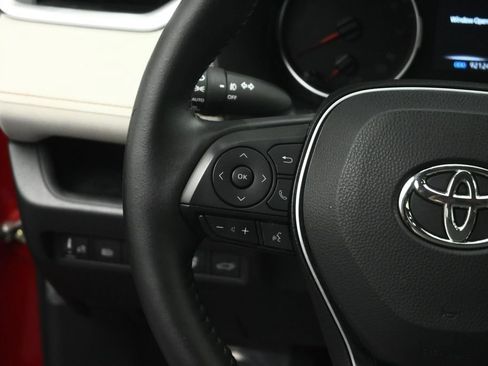 Used 2022 Toyota RAV4 XLE Premium FWD image 35
