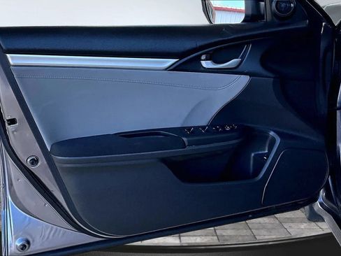 Used 2016 Honda Civic EX image 17