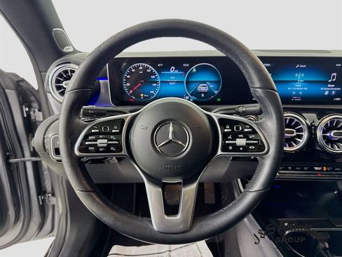 Used 2020 Mercedes-Benz CLA 250 image 12