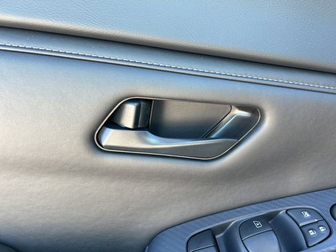 New 2025 Nissan Sentra S image 12