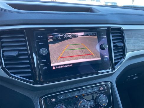 Used 2022 Volkswagen Atlas SE image 29