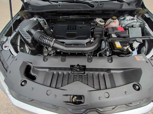 Used 2025 Chevrolet Blazer LT FWD image 27