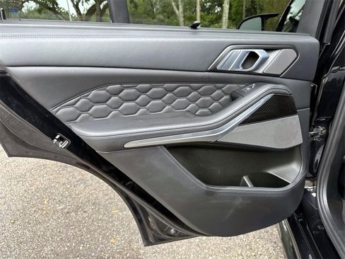 Used 2021 BMW X5 M Competition w/ Competition Package image 11