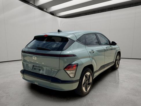 Used 2024 Hyundai Kona SE FWD image 6
