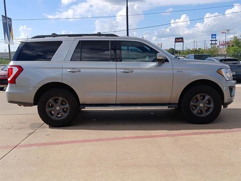 Used 2021 Ford Expedition XLT AWD/4WD image 6