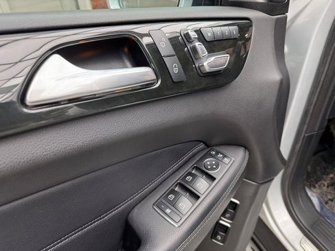 Certified 2019 Mercedes-Benz GLS 450 4MATIC image 11