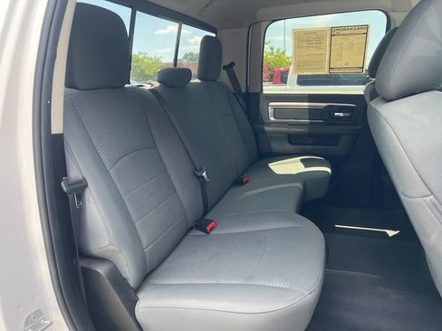 Used 2018 RAM 2500 SLT AWD/4WD image 18