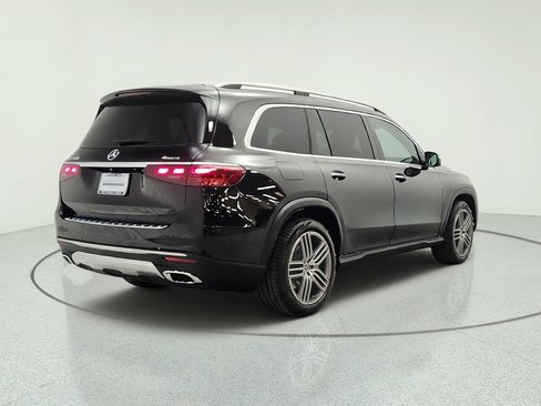 Certified 2026 Mercedes-Benz GLS 450 4MATIC image 5