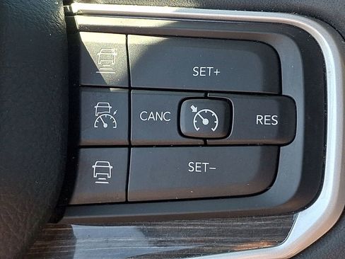 Used 2022 Jeep Wagoneer Series II image 22