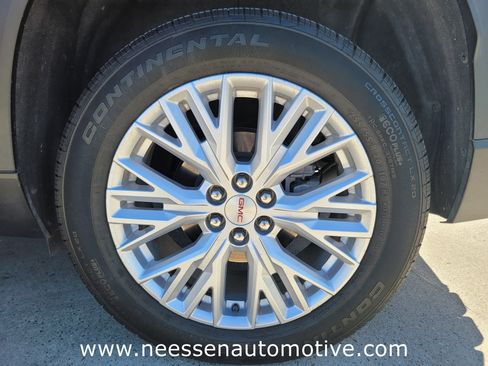 Used 2024 GMC Acadia Elevation w/ Trailering Package image 31