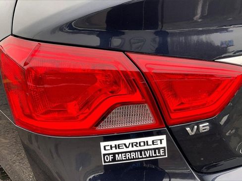 Used 2016 Chevrolet Impala LT w/ Convenience Package image 26