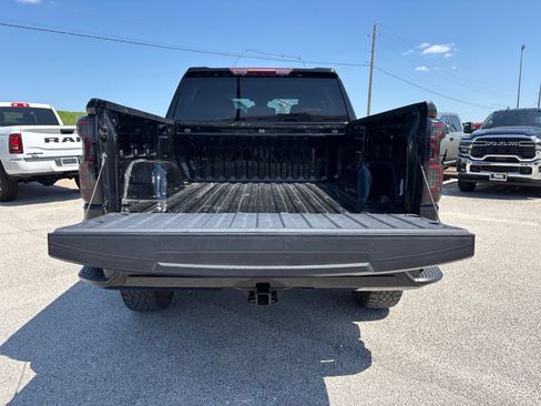 Used 2024 Chevrolet Silverado 1500 Custom Trail Boss w/ LPO, Dark Essentials Package AWD/4WD image 27