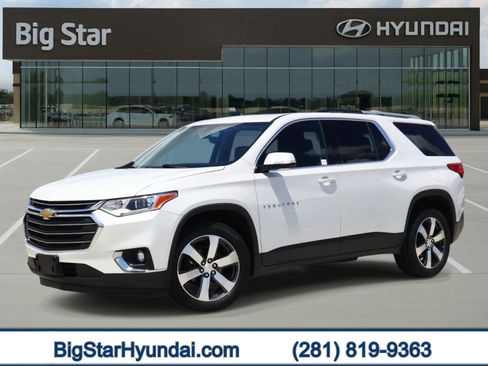 Used 2018 Chevrolet Traverse LT AWD/4WD image 1