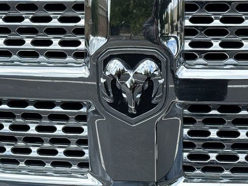 Used 2015 RAM 1500 Laramie w/ Convenience Group AWD/4WD image 8