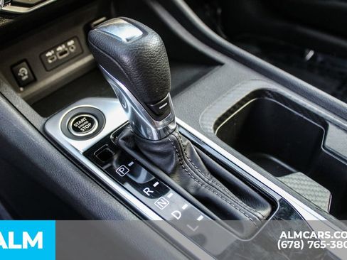 Used 2024 Nissan Sentra SV FWD image 29