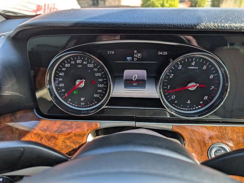 Used 2017 Mercedes-Benz E 300 4MATIC image 20