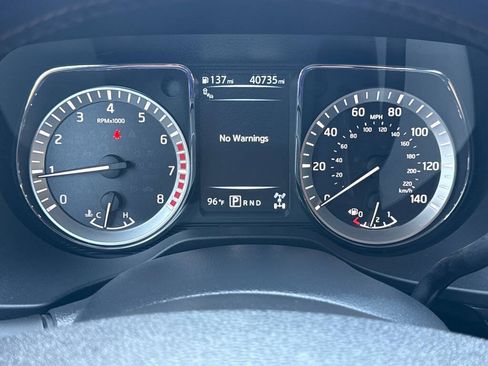 Used 2017 Nissan Titan Platinum Reserve AWD/4WD image 24